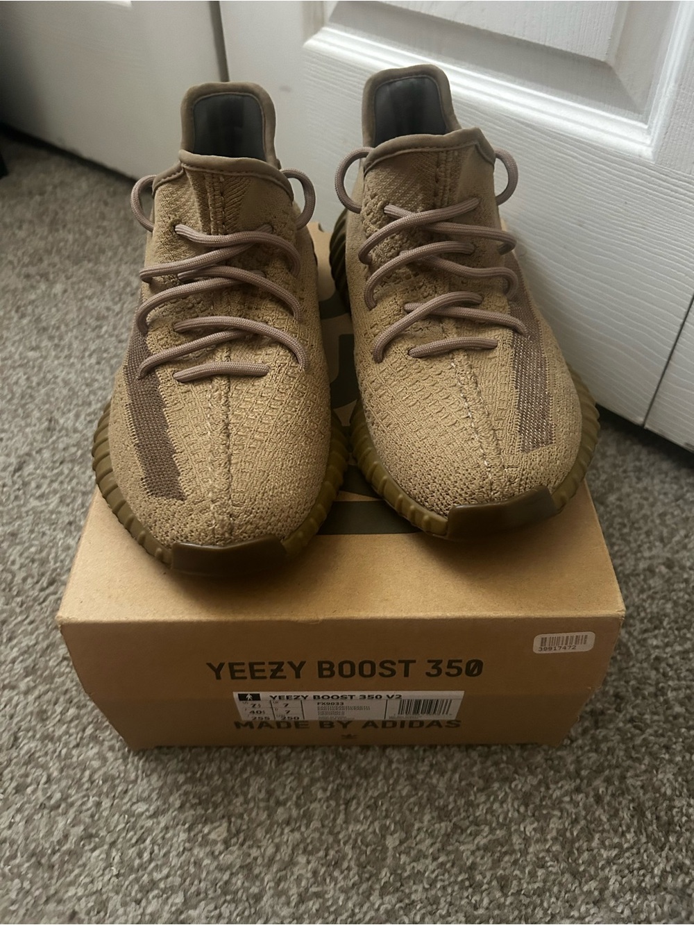 adidas Yeezy Boost 350 Earth FX9033 Men's
7.5 / Women's 9 OG Box + GOAT Verified